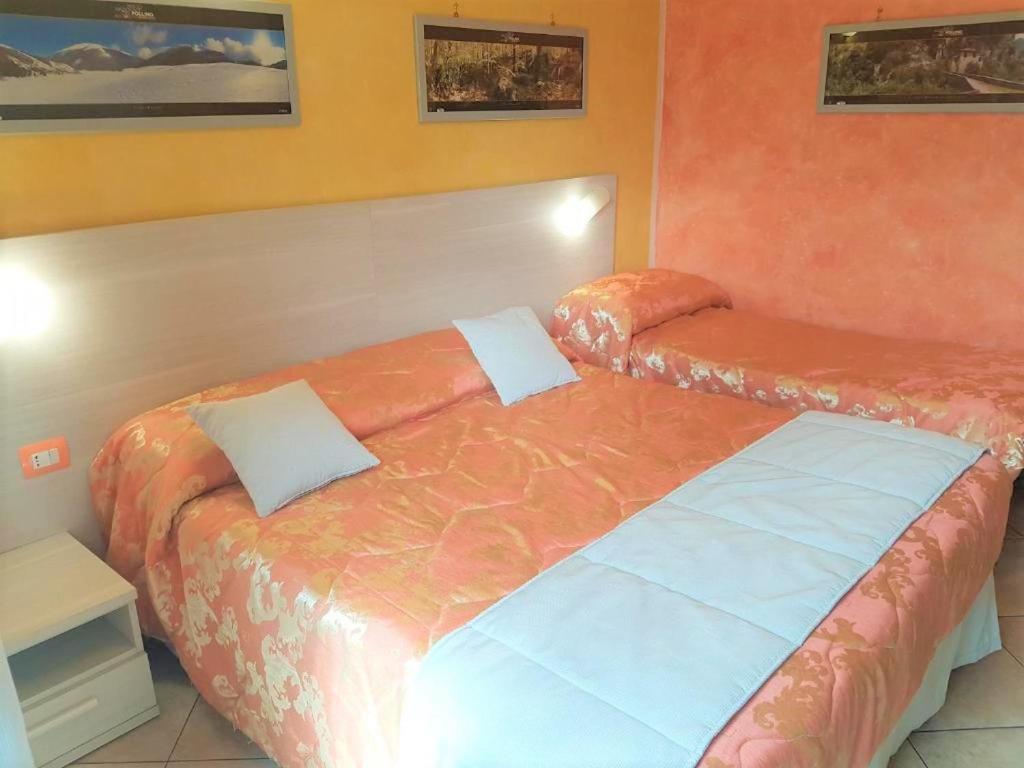 Bed and Breakfast Il Laghetto Кастровиллари Экстерьер фото