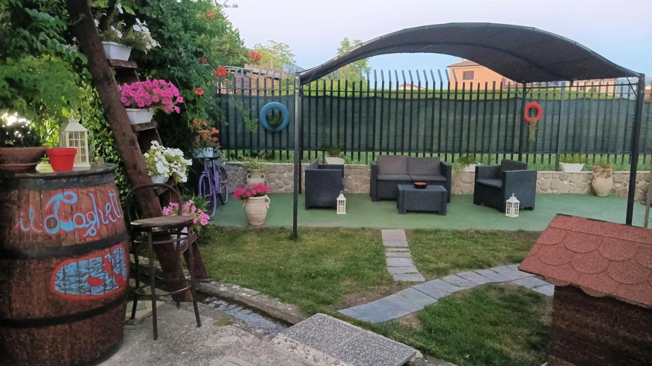 Bed and Breakfast Il Laghetto Кастровиллари Экстерьер фото